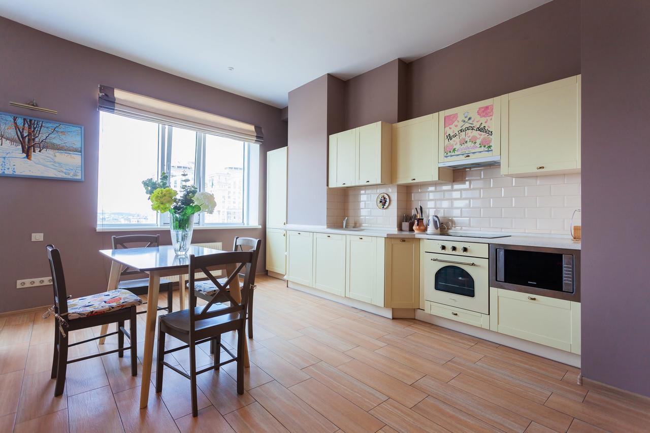 Stylish Views Apartments In The Parasol. Parus .Obolonskaya Embankment เคียฟ ภายนอก รูปภาพ